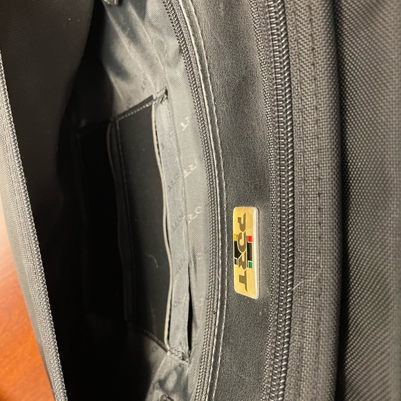 Laptop carry case - Picture 4 of 16